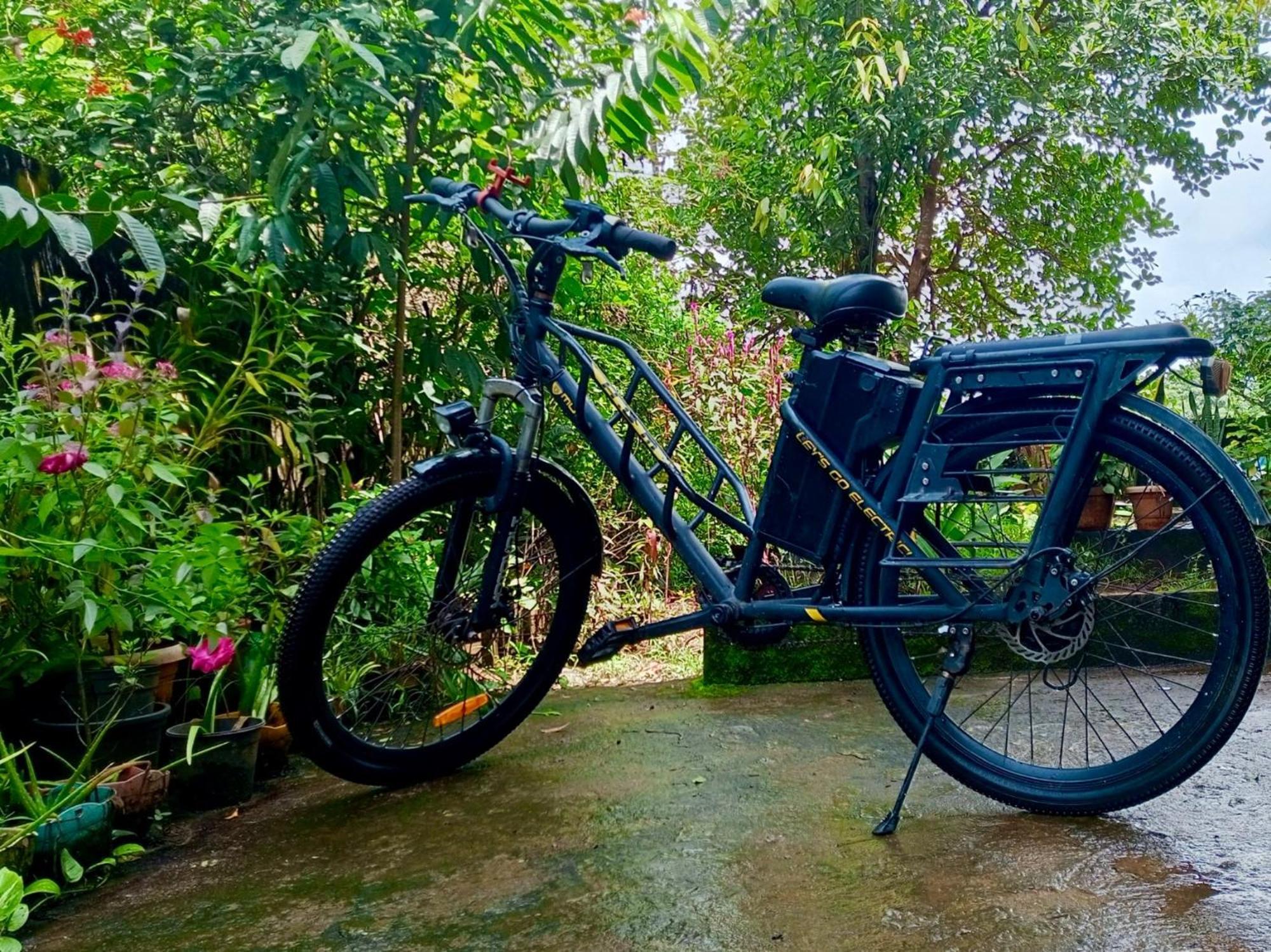 Happy Moon Homestay Aldona Bagian luar foto