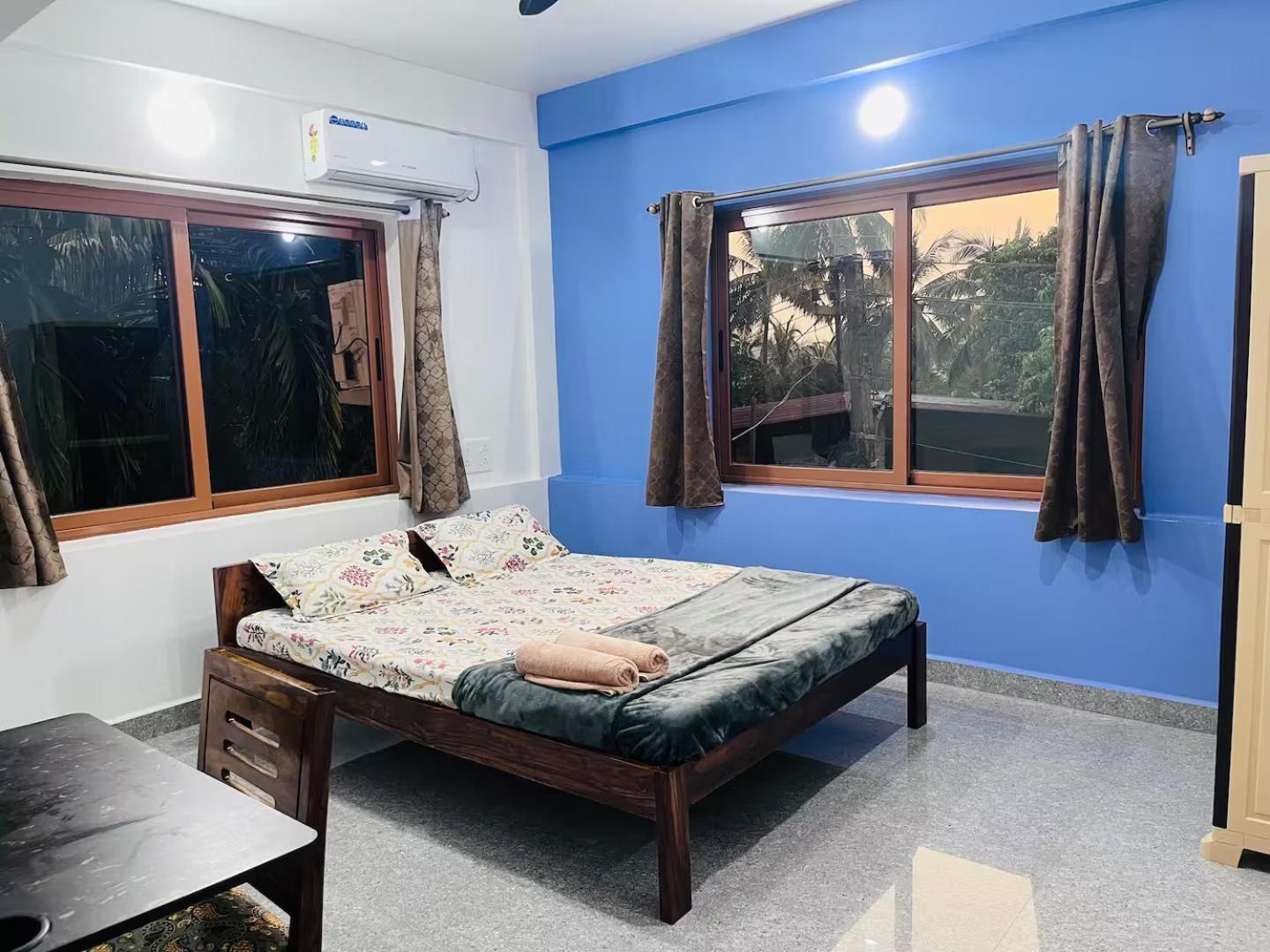 Happy Moon Homestay Aldona Bagian luar foto